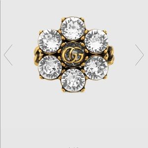 ISO** Looking for this ring Authentic- Gucci Crystal Double G ring 💫 Size XS!
